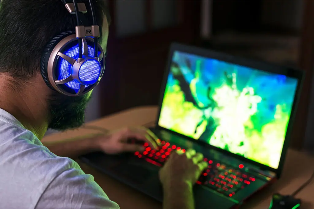 laptop do szkoły z RTX 50 do grania
