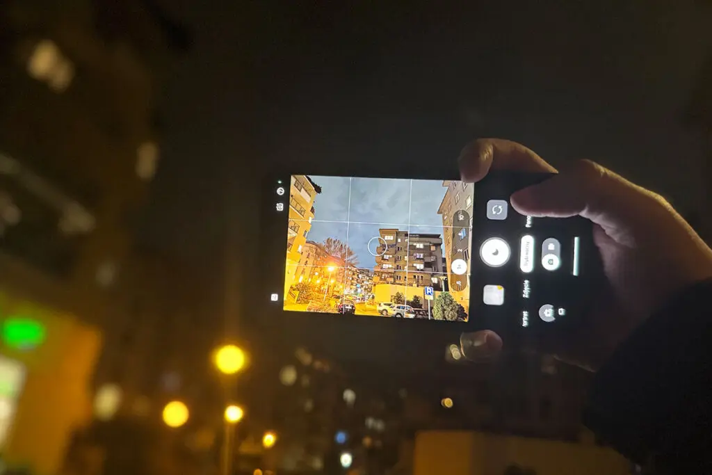 fotografia nocą w pixel 10 pro