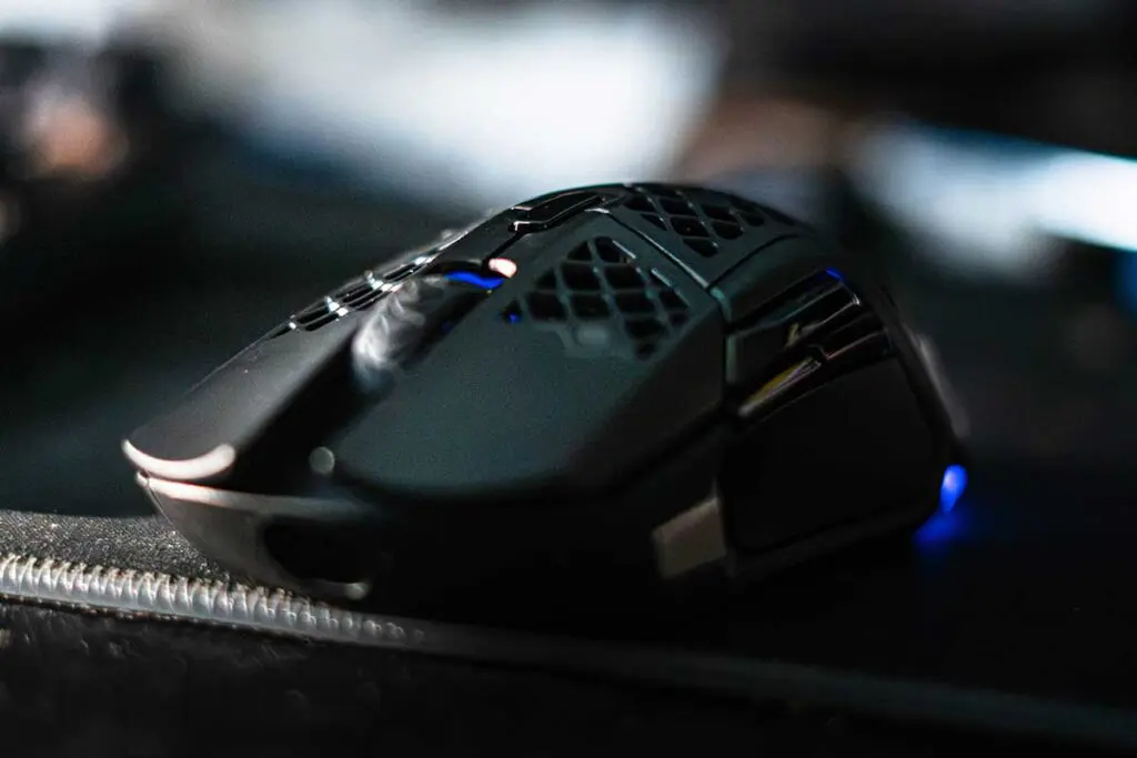 myszka gamingowa SteelSeries aerox 5 wireless