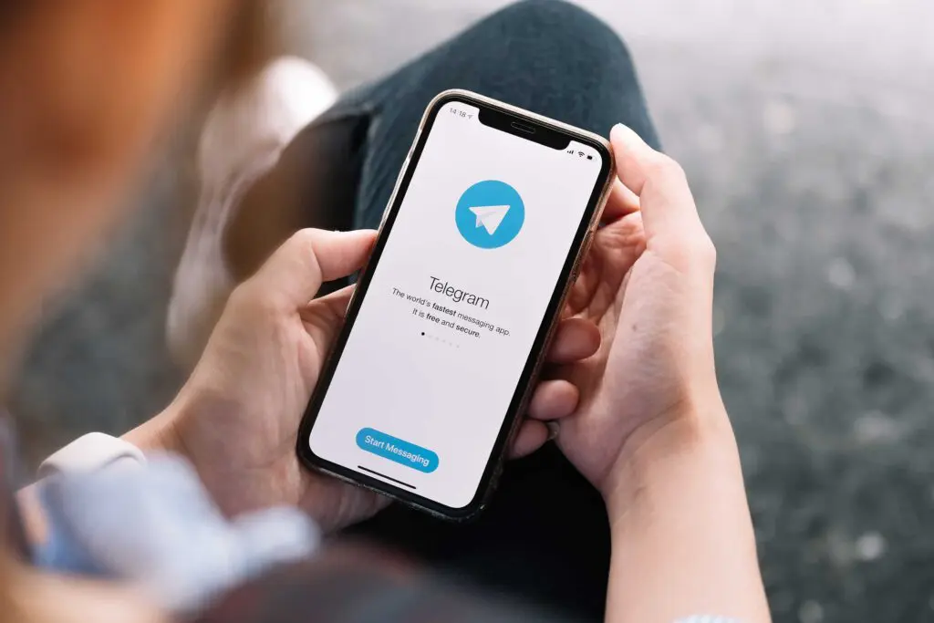 telegram na telefonie