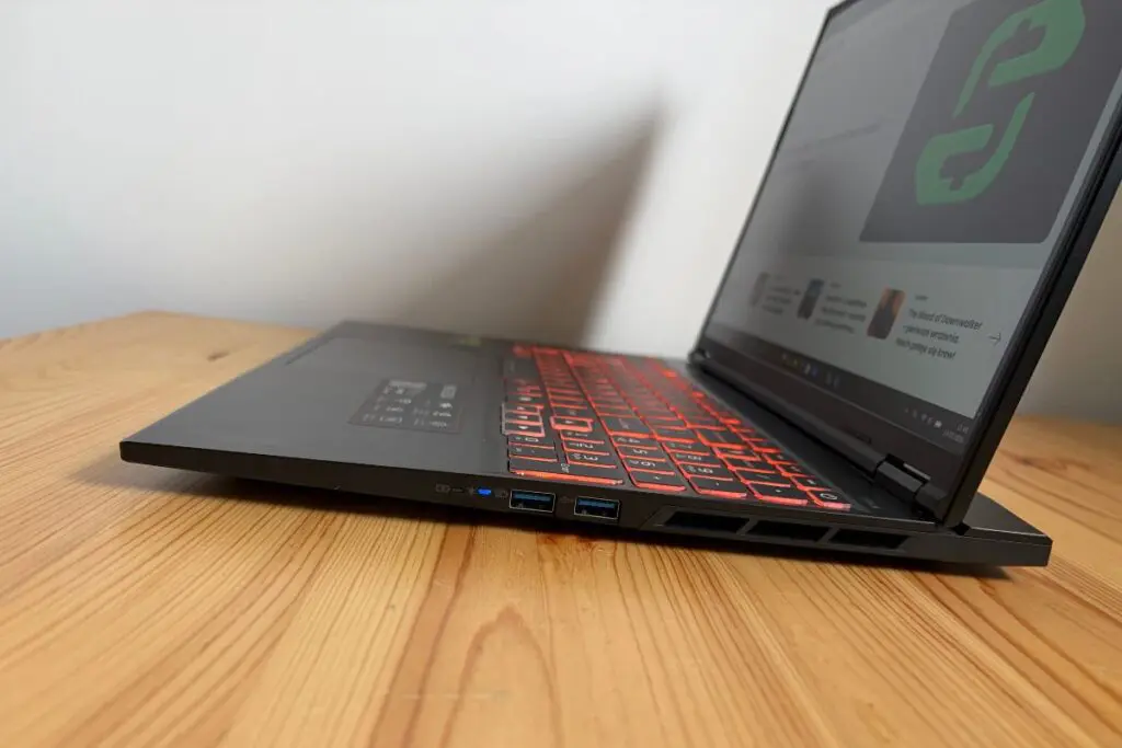 Acer Nitro 16S AI