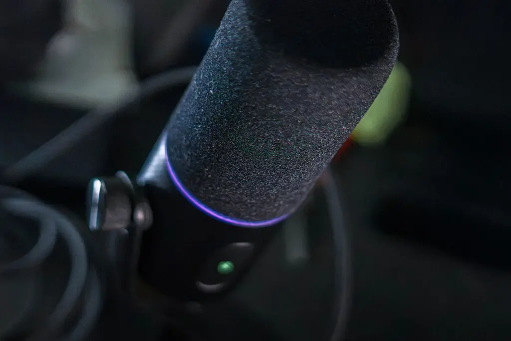 recenzja mikrofonu razer seiren v3 pro