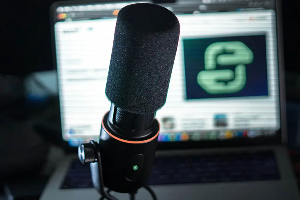 recenzja mikrofonu razer seiren v3 pro
