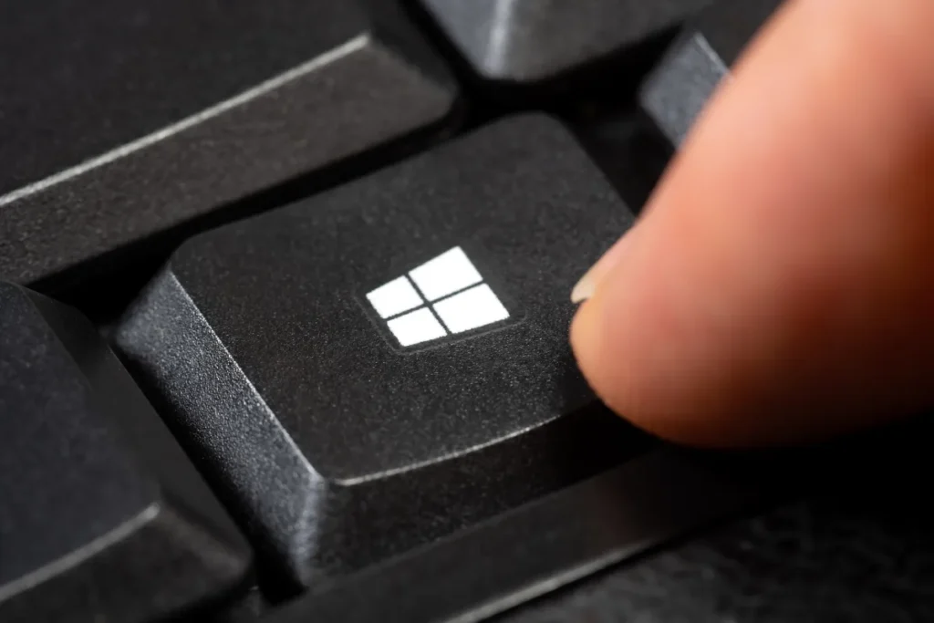 przycisk windows na klawiaturze