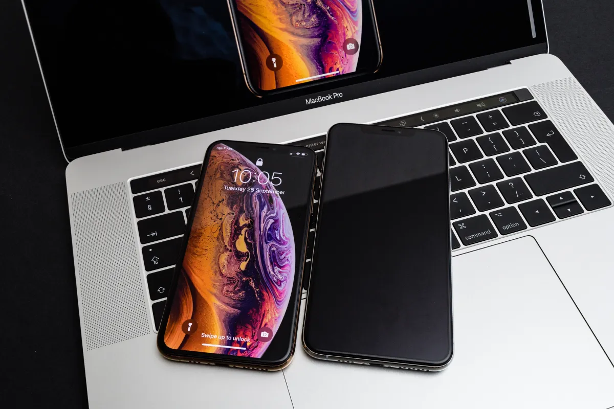 Apple wprowadza OLED do iPadów i MacBooków