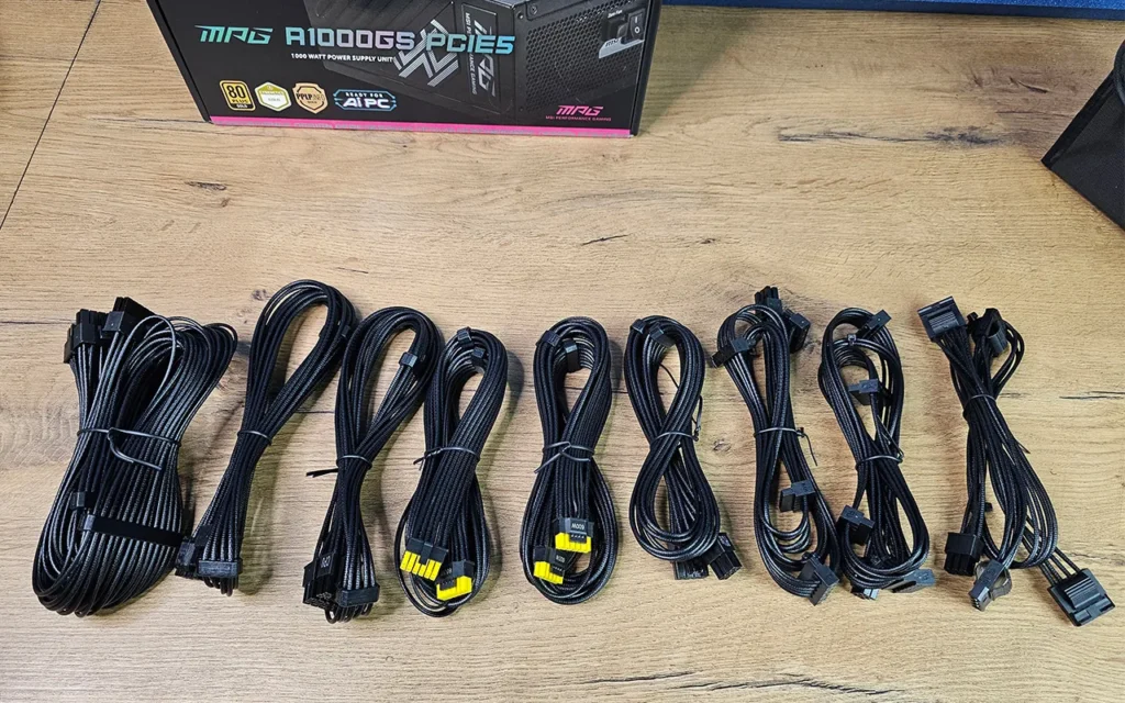 Zasilacz MPG A1000GS PCIE5 przewody