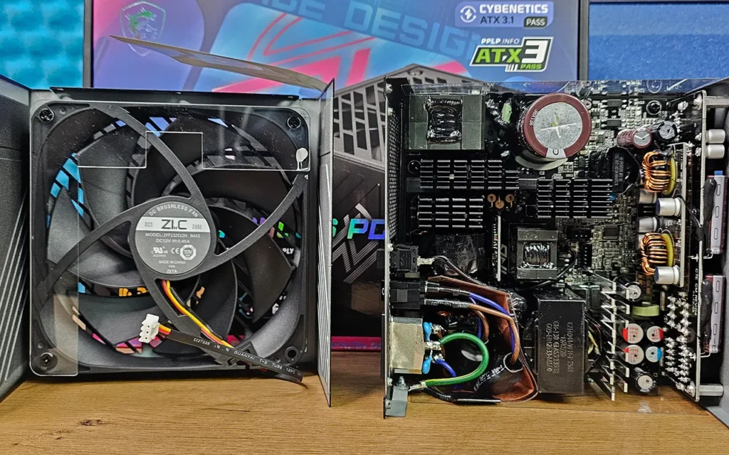 Zasilacz MPG A1000GS PCIE5 wnętrze
