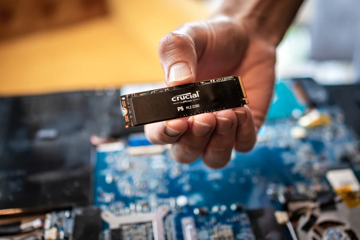 Micron wycofuje markę Crucial. Oczywiście to wina AI