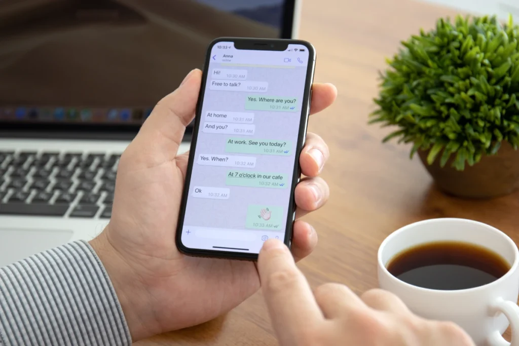 whatsapp wiadomości nie przychodzą